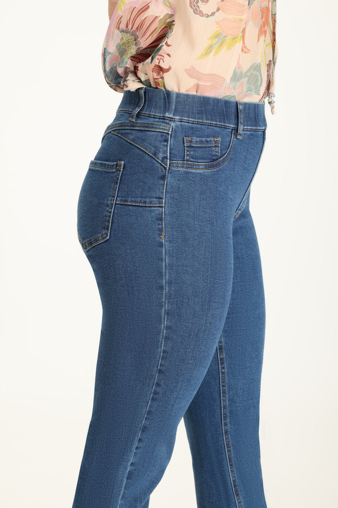 Twin Lakes Denim Tapered Leg Extra Short Jean in Blue
