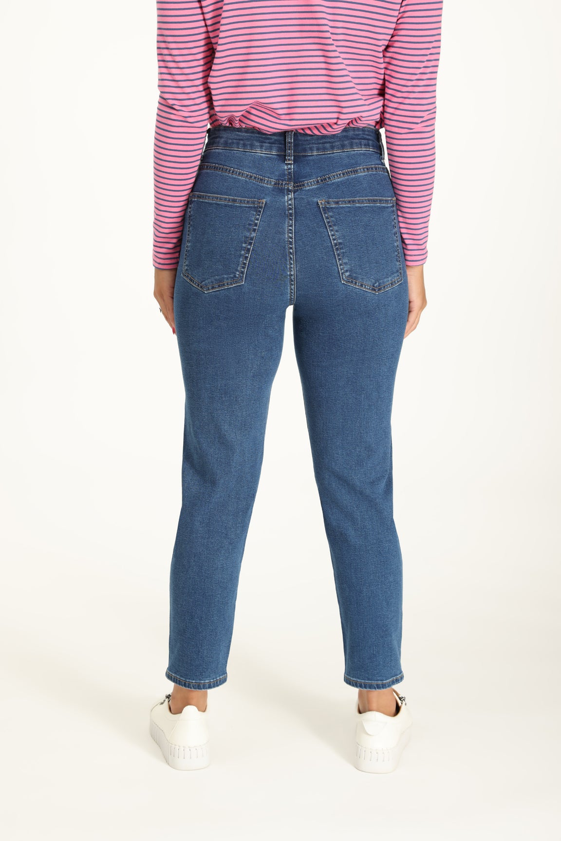 Twin Lakes Denim Tapered Mom Regular Jean in Blue | Caroline Eve