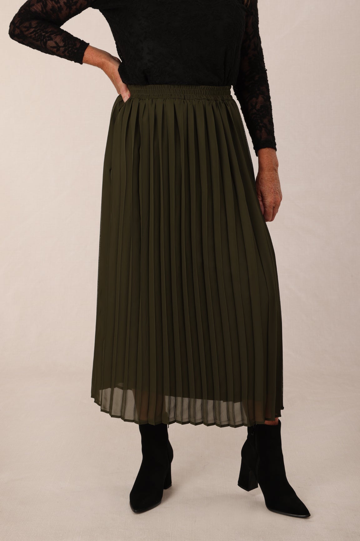 Plain Pleated Skirt in Green | Caroline Eve