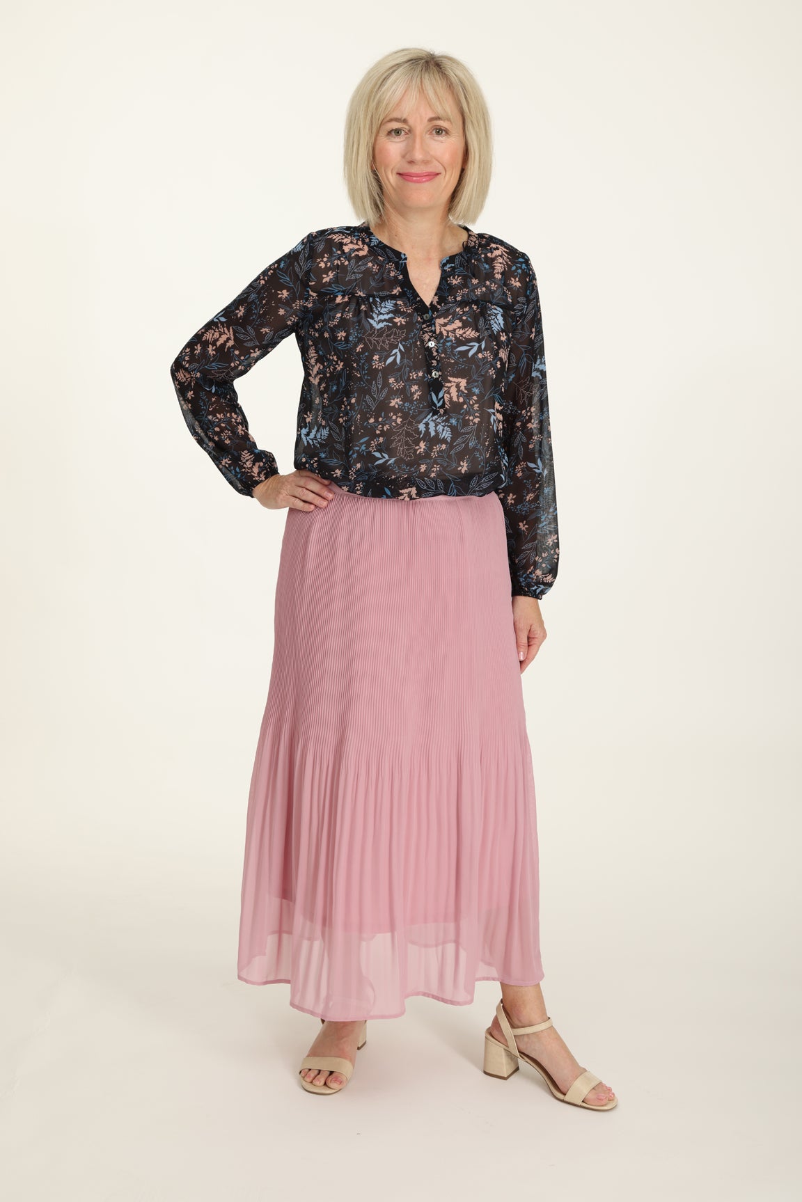 Plain Chiffon Skirt in Pink Caroline Eve